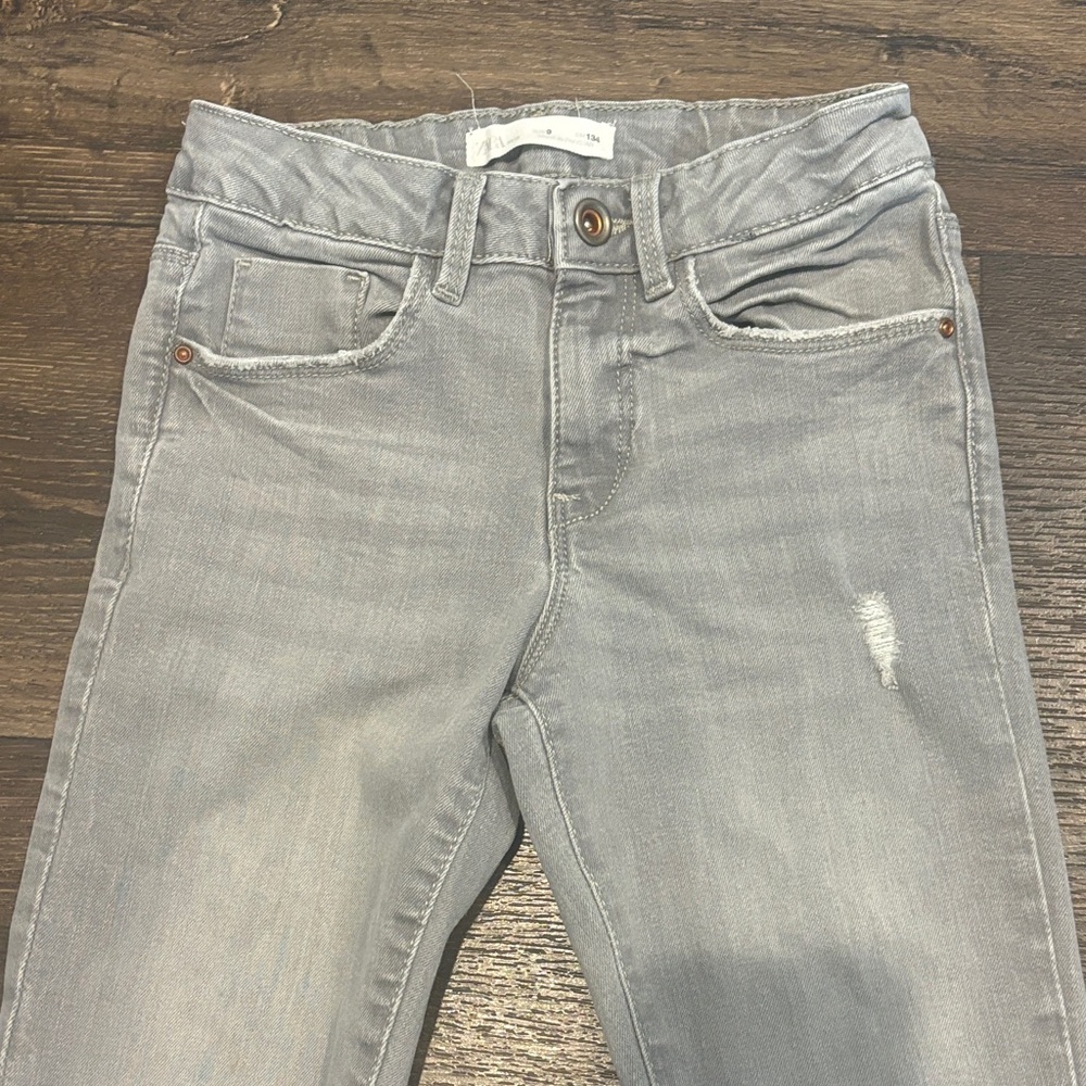 Zara Girls Light Gray Distessed Skinny Jeans (9) - Picture 3 of 7